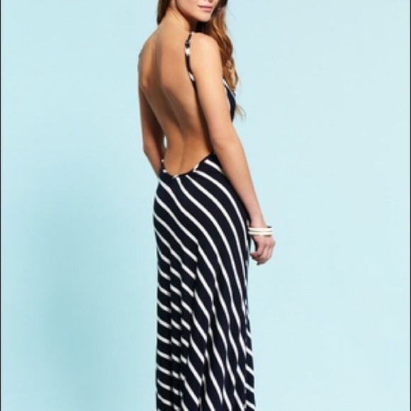 Oliviaceous Low Back Maxi dress - Picture 2 of 2